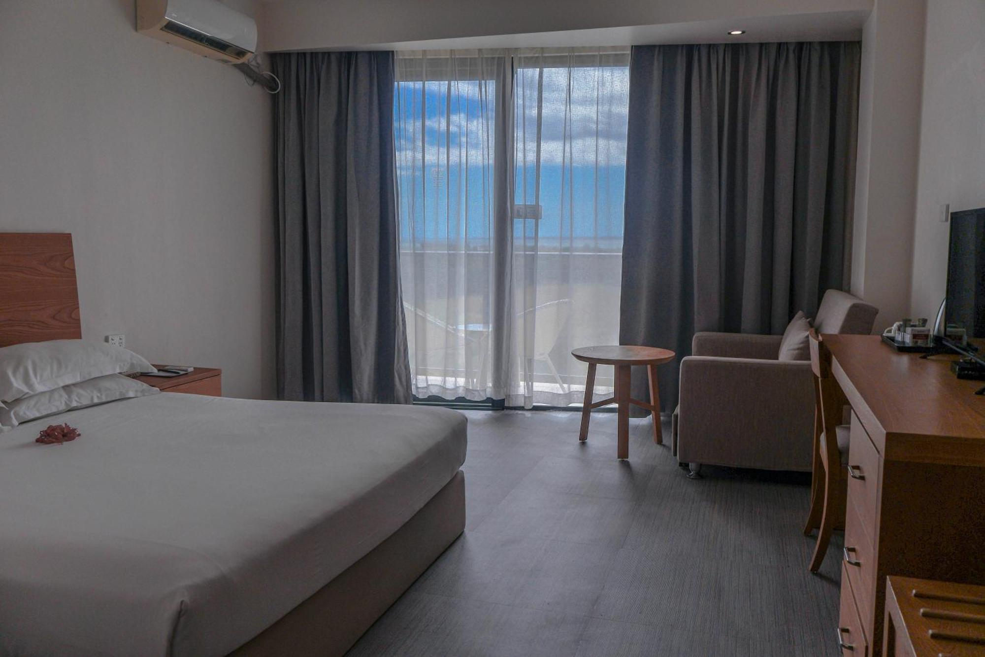 Nalagi Hotel Nadi Esterno foto